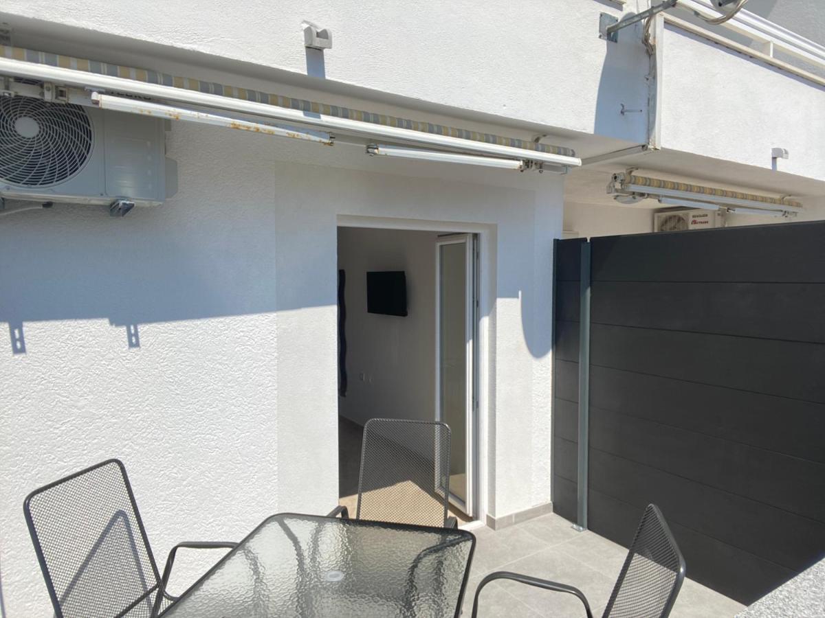 Apartmani Jukanovic Башка-Вода Экстерьер фото