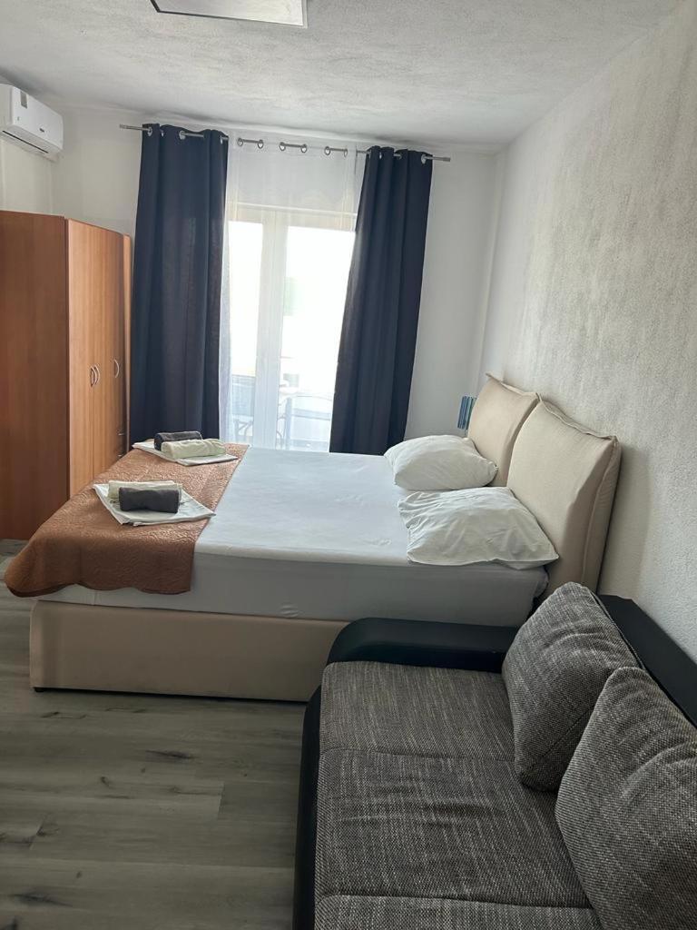 Apartmani Jukanovic Башка-Вода Экстерьер фото
