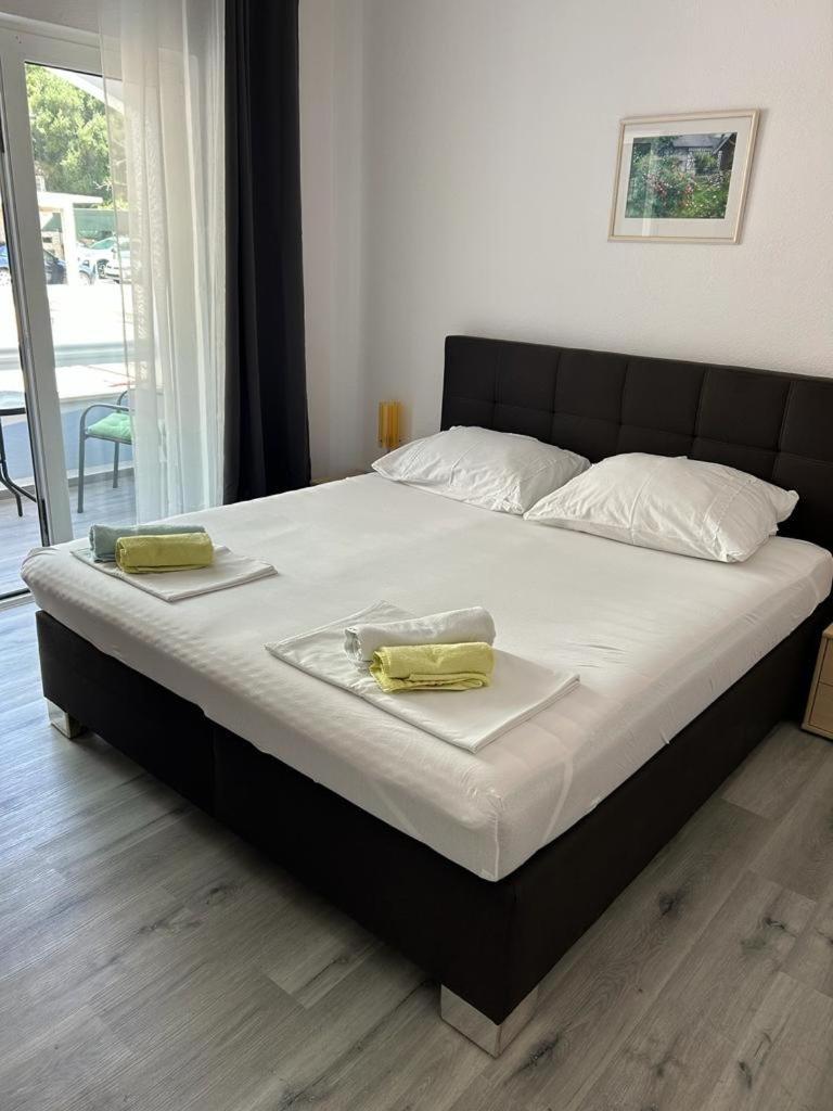 Apartmani Jukanovic Башка-Вода Экстерьер фото