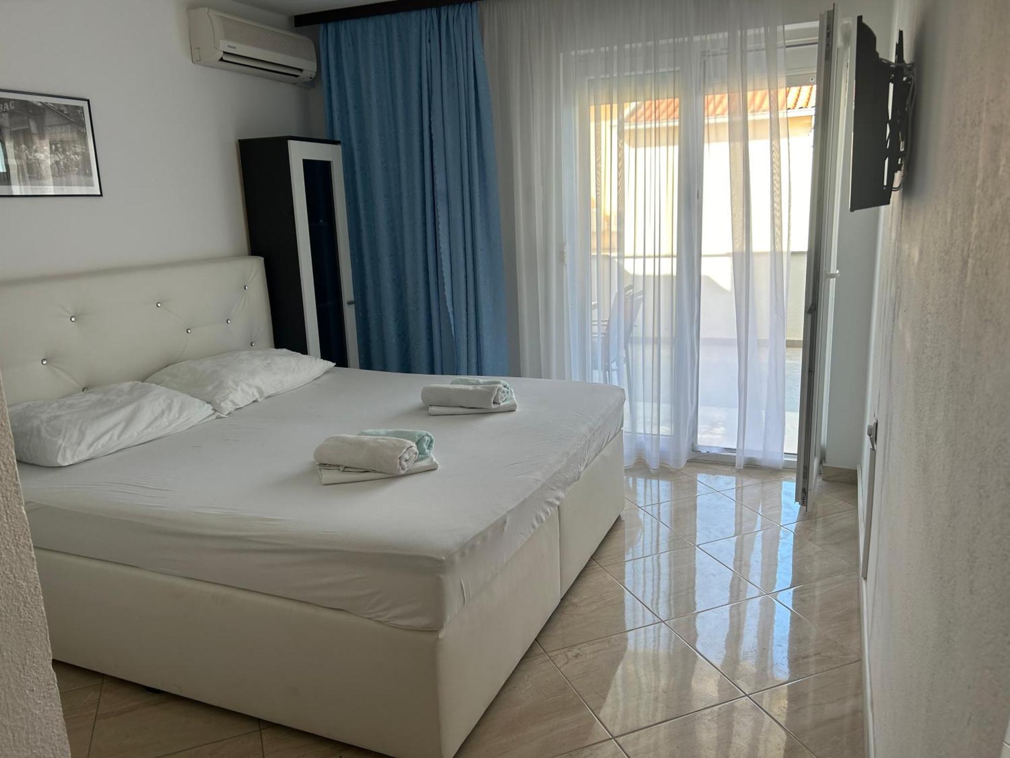 Apartmani Jukanovic Башка-Вода Экстерьер фото
